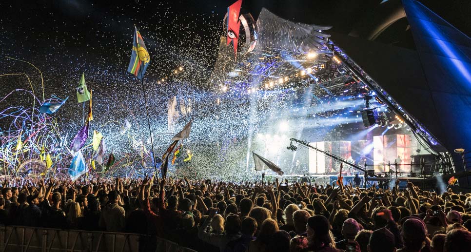 Mature-Rockers-Ruling-the-Festival-Scene-Glastonbury