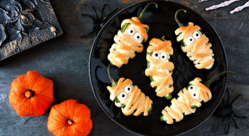 Halloween-Activities-for-Grand-kids-Meal-Time-AllClear-Travel-Blog