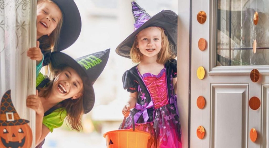 Halloween-Activities-for-Grand-kids-fancy-dress-AllClear-Travel-Blog